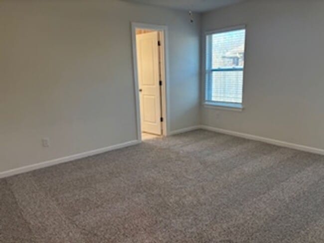 Photo - First month Free! NEW NEW NEW! House