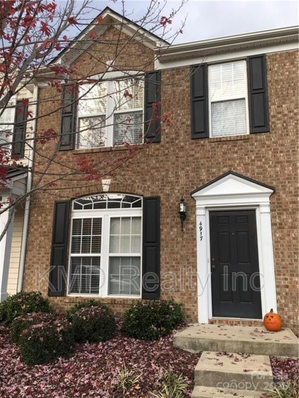 Building Photo - 4917 Sunburst Ln