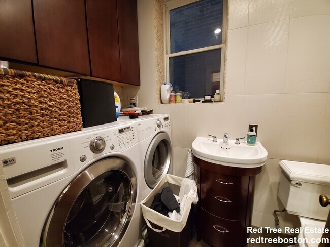 Building Photo - 311 Commonwealth Ave