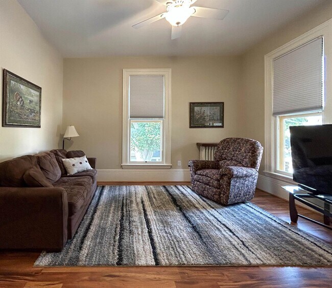 229 N Ludington St Unit 2, Columbus, WI 53925 Room for Rent in