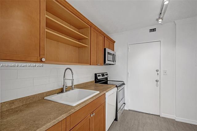 Foto del edificio - 9800 W Bay Harbor Dr