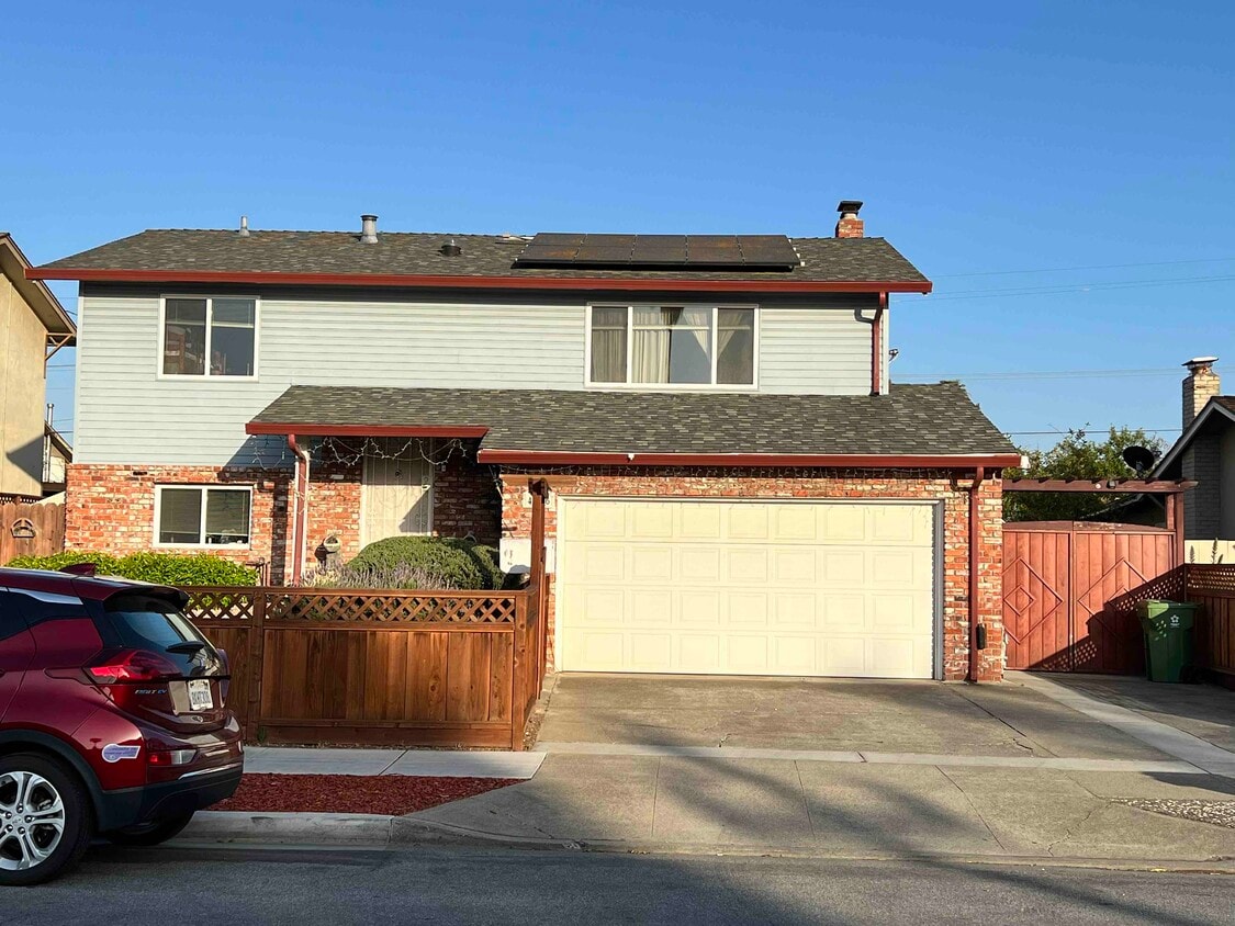 Primary Photo - 4286 Bidwell Dr