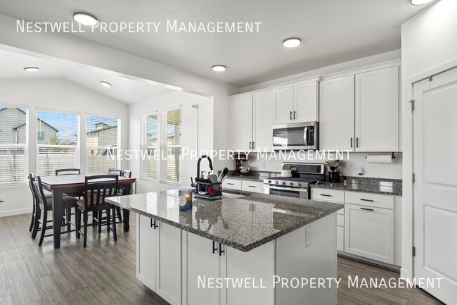 Building Photo - 964 S 680 W