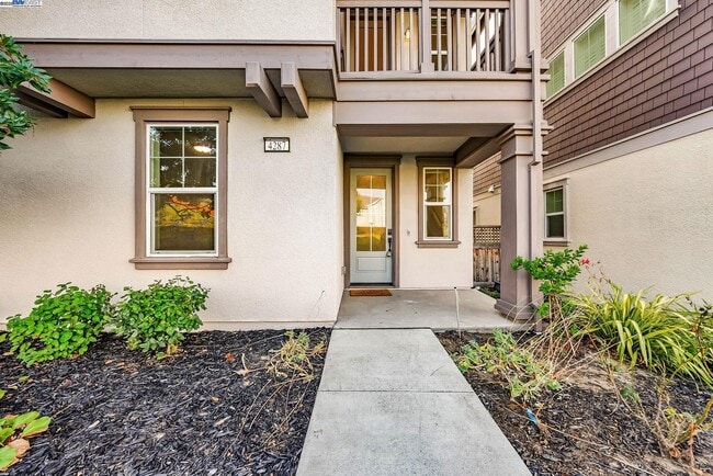 Building Photo - 4287 Loyalton Rd