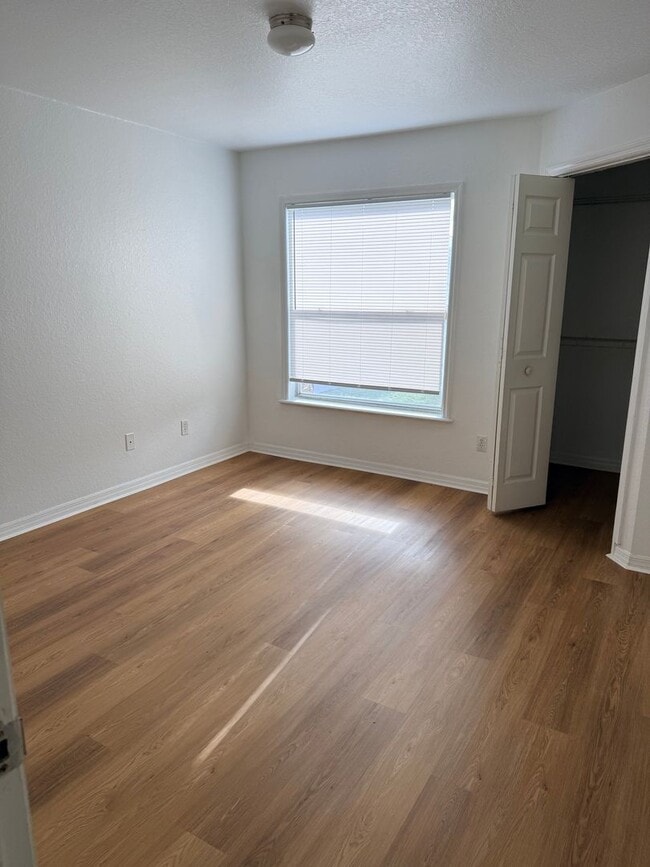 Building Photo - 7630 Pissarro Dr