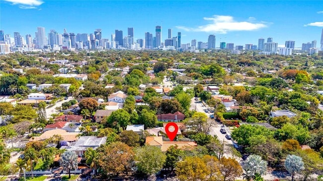 Building Photo - 1345 SW 14th Ave