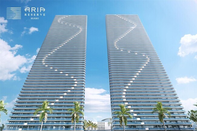 Foto del edificio - 700 NE 24th St