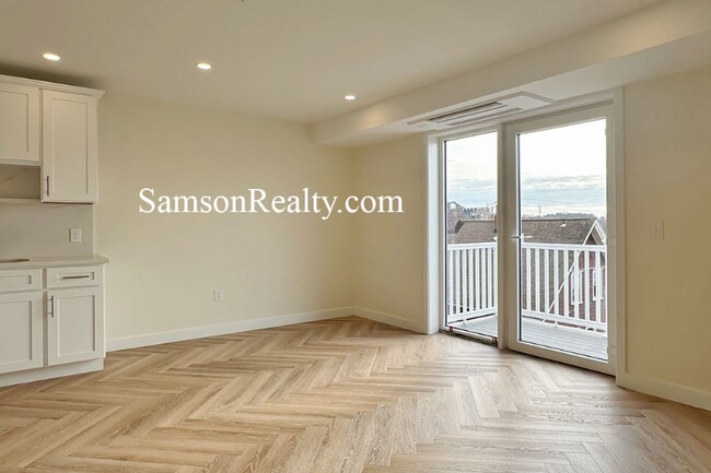 Building Photo - 381 Wickenden St