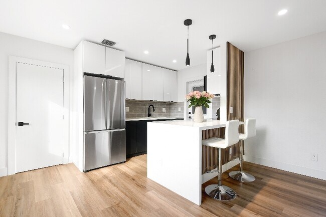 Foto del edificio - 1201 N 16th Ave