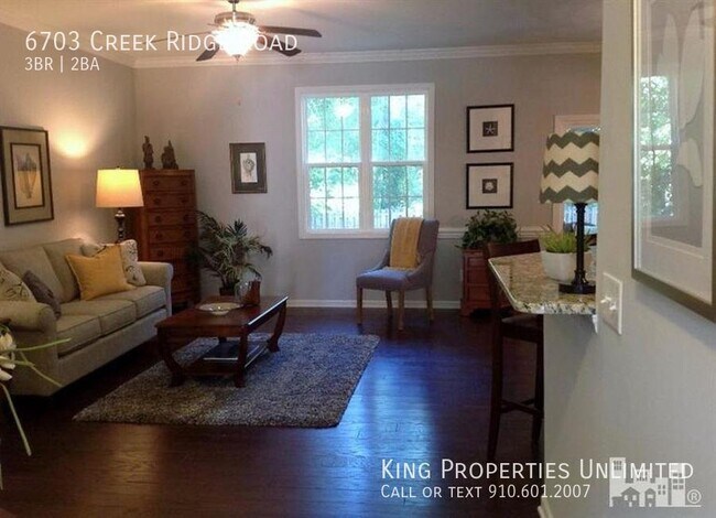 Foto del edificio - 6703 Creek Ridge Road