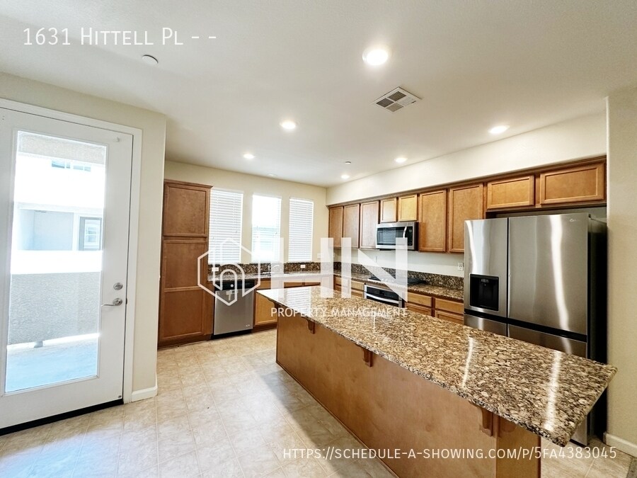 Foto principal - 1631 Hittell Pl
