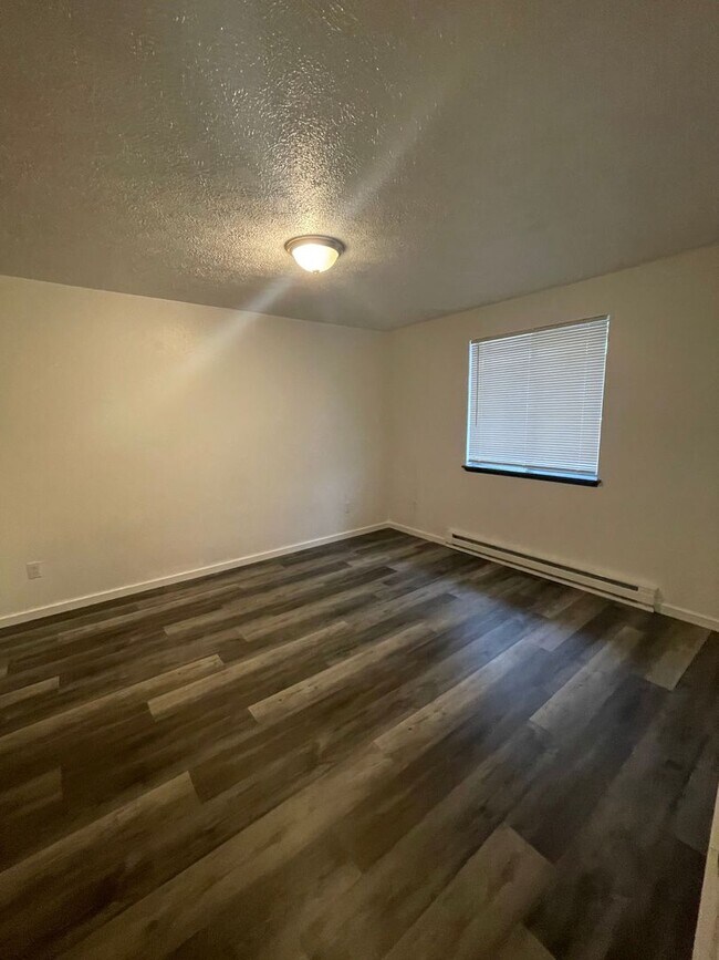 Foto del edificio - 4006 N Madison St