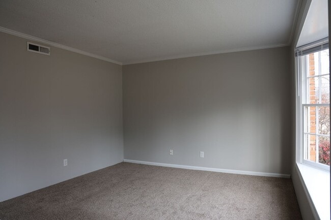 Foto del edificio - 510 S Vermont St