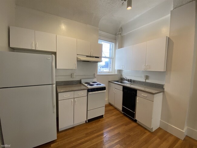Building Photo - 851 O'Farrell St