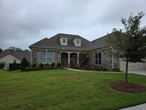 Building Photo - 82120 Standing Oak Dr