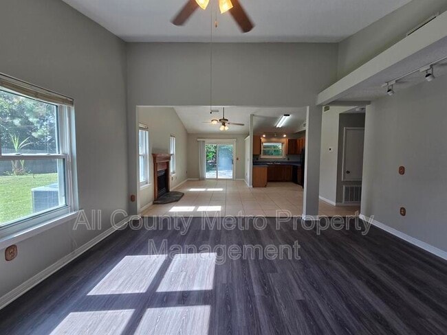 Foto del edificio - 2476 Pine Chase Cir