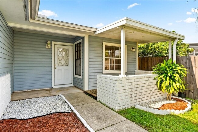 Foto del edificio - 8110 Canyon Oak Ln