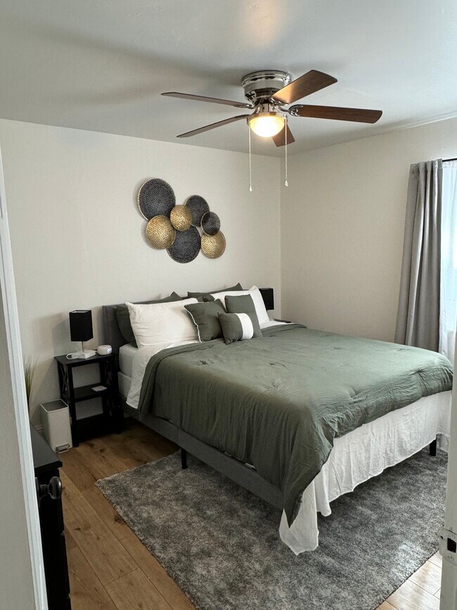 Foto del edificio - 2138 Bonifacio St