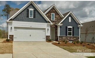 Building Photo - 5895 Oak Br Cir