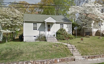 Building Photo - 70 Forest Hill Ave NE
