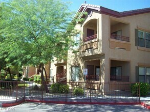 Building Photo - 8250 N Grand Canyon Dr