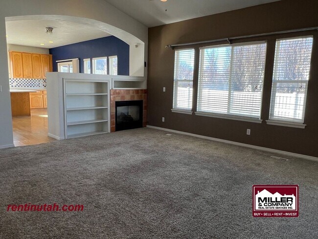 Building Photo - Nice West Jordan Rambler!