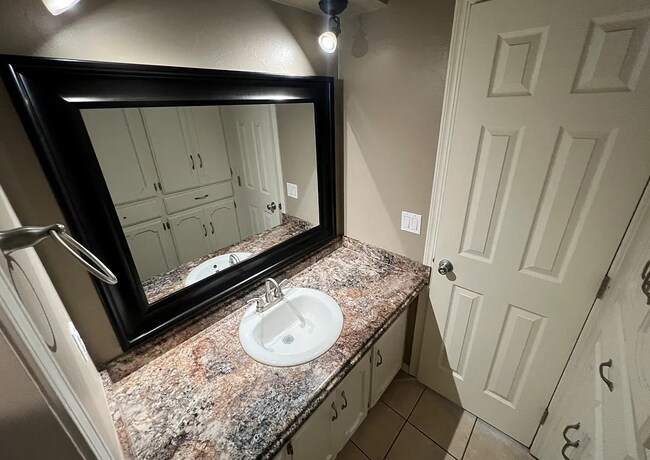 Building Photo - 1312 Atlanta Cir