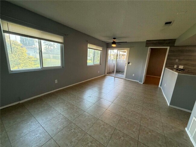 Foto del edificio - 3736 Oak Creek Dr