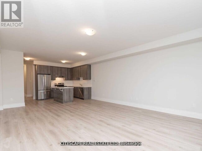 Building Photo - 583 Wedgewood Dr