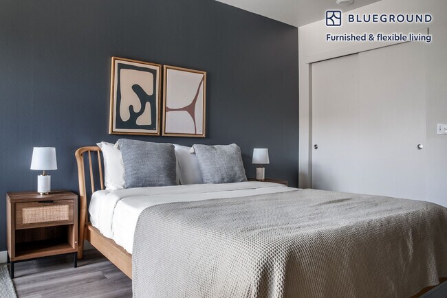Foto del edificio - 1530 Belmont Ave
