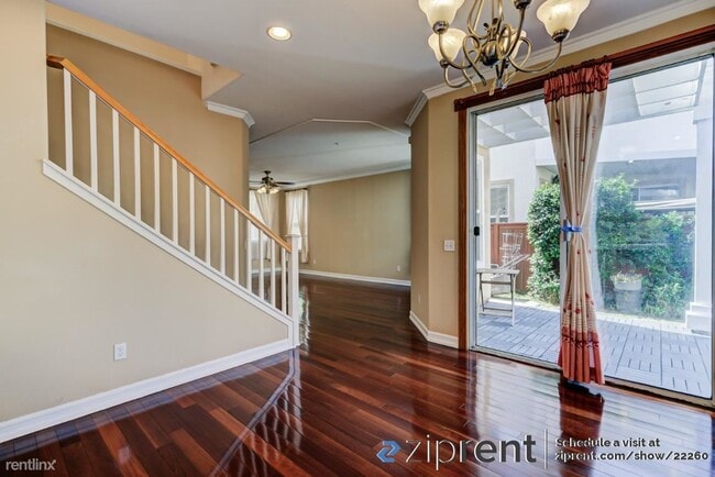 Building Photo - 4 br, 2.5 bath House - 727 Navigator Way, ...