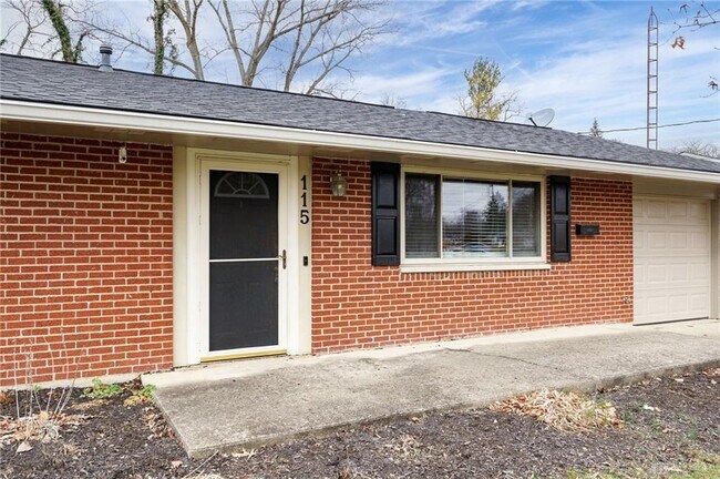 Building Photo - 115 Carey Dr