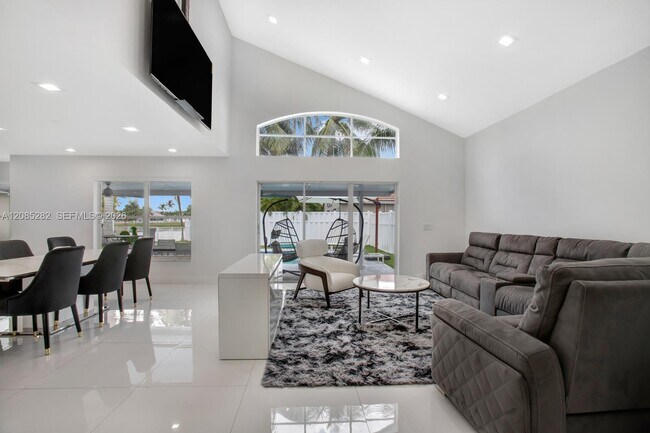 Foto del edificio - 3432 SW 49th St