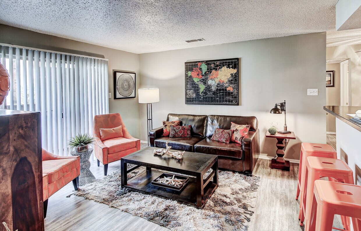 The Hills at Ironhorse Apartments 6424 Iron Horse Blvd North Richland