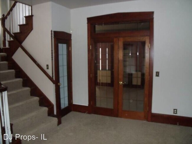 Building Photo - 3 br, 1.5 bath House - 926 22nd Street