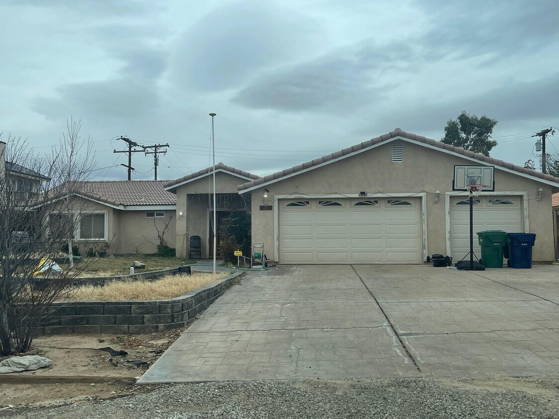 21510 Darrow Dr, California City, CA 93505 House Rental in California