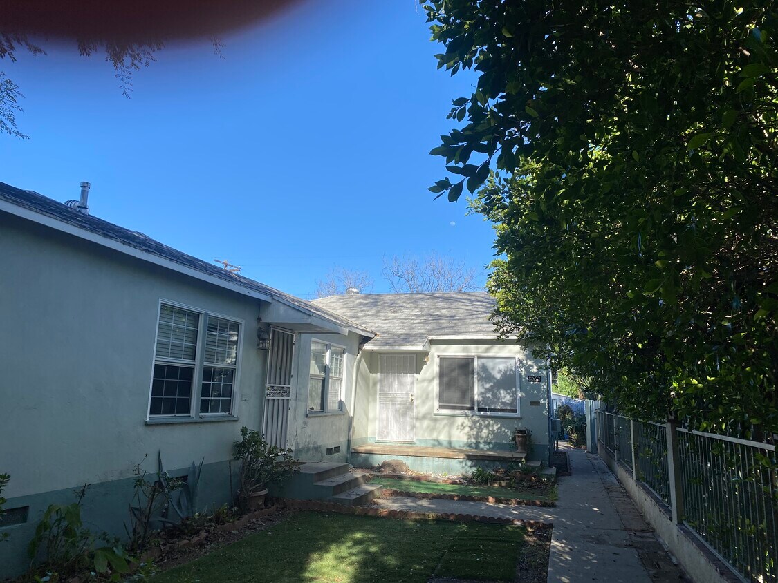 8062 Sepulveda Blvd, Panorama City, CA 91402 House Rental in Panorama