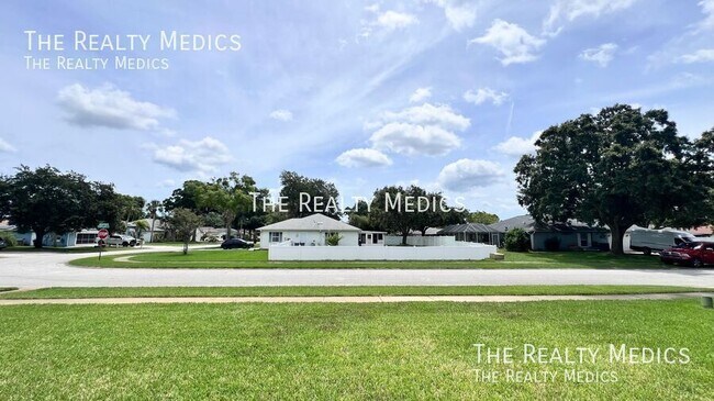Building Photo - 3769 Grove View Ln