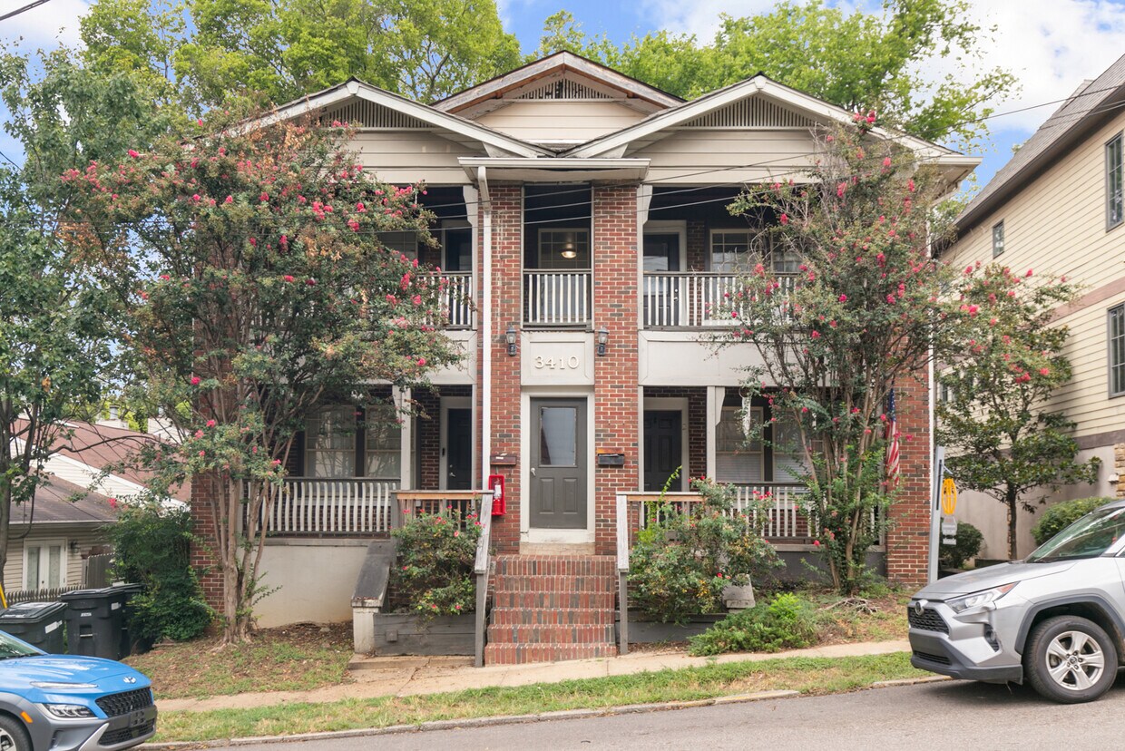 Foto principal - Highland Oaks Apartments