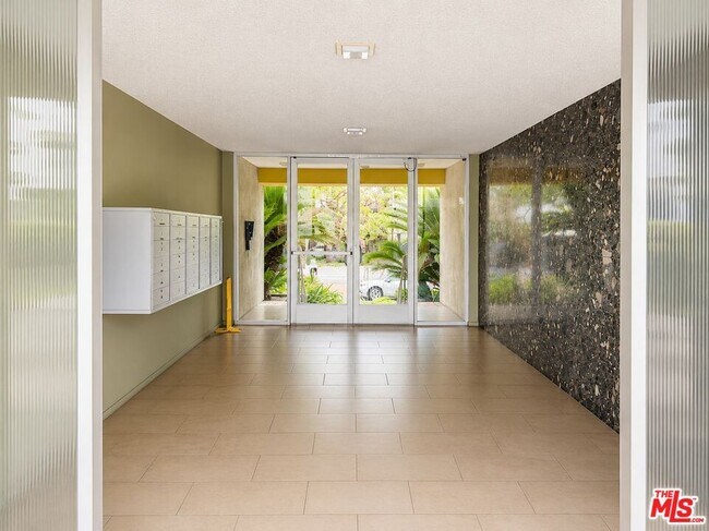 Foto del edificio - 1525 Hayworth Ave
