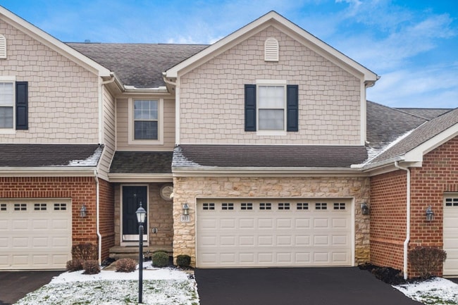 Building Photo - 903 Adara Dr