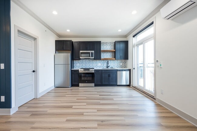 Foto del edificio - Modern 1-Bedroom Apartment for Rent – N 33...