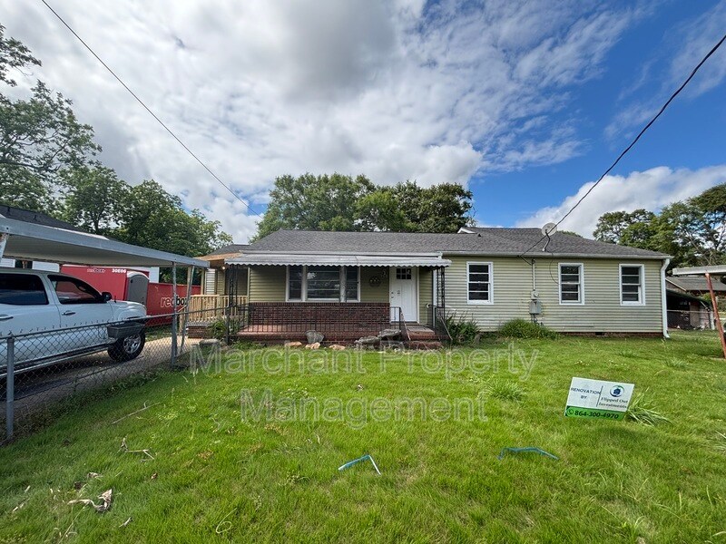 Primary Photo - 308 Gordon St Ext