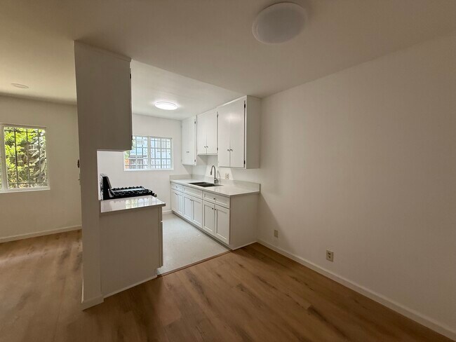 Foto del edificio - 453 N Oxford Ave