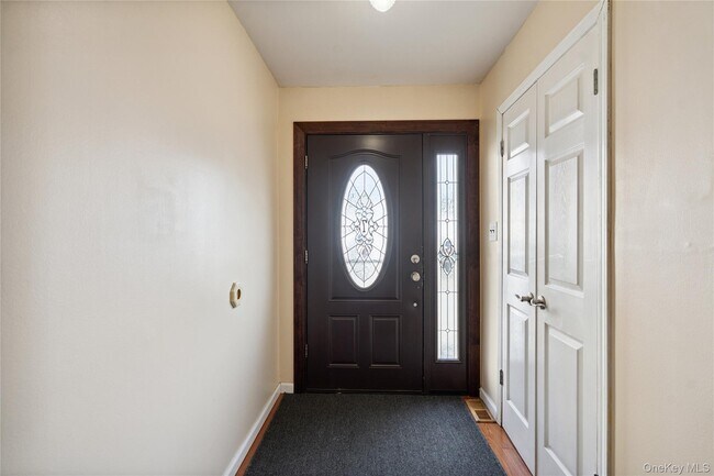 Foto del edificio - 88 E Valley Stream Blvd