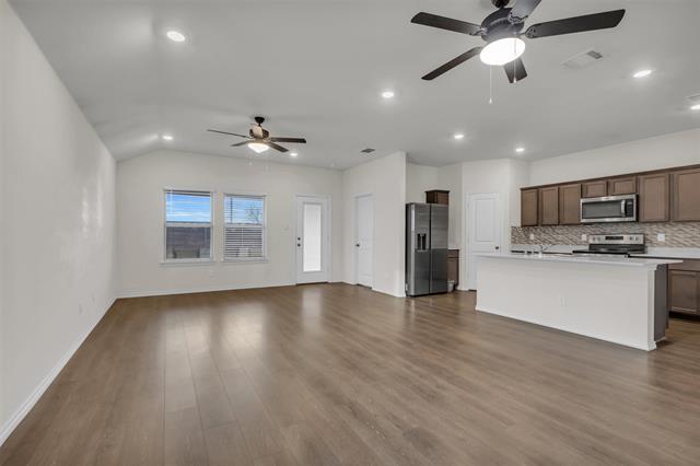 Foto del edificio - 815 Ranahan Ln