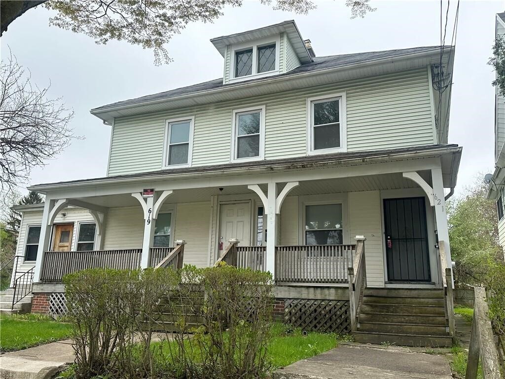 Foto principal - 621 Jay St