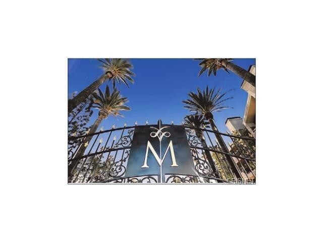 Foto del edificio - 21450 Burbank Blvd