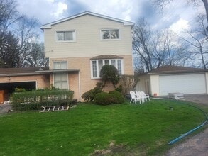 Building Photo - 225 E River Rd