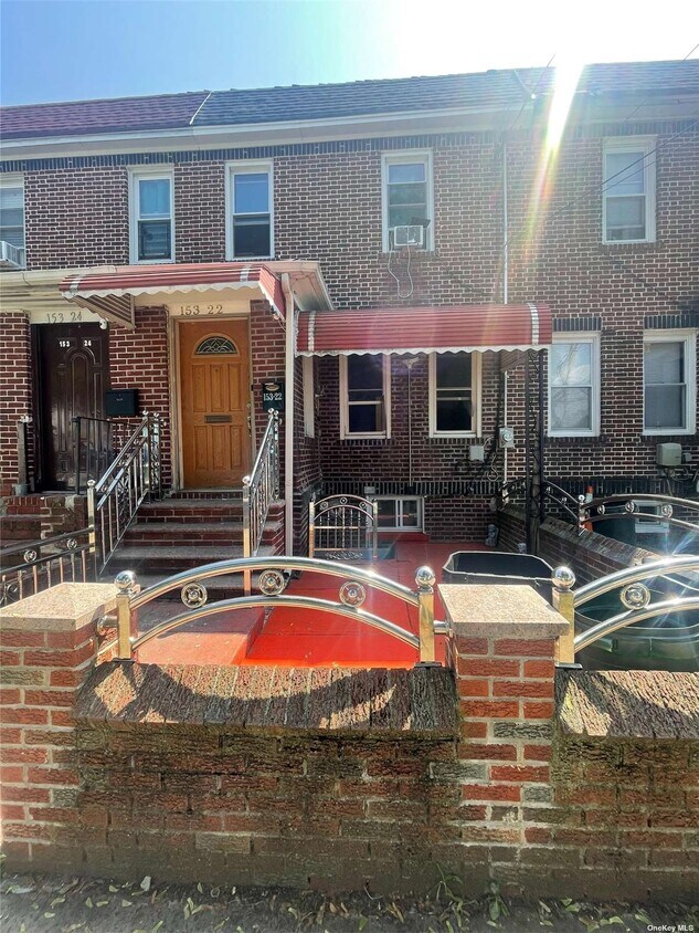 Primary Photo - 153-22 119th Ave